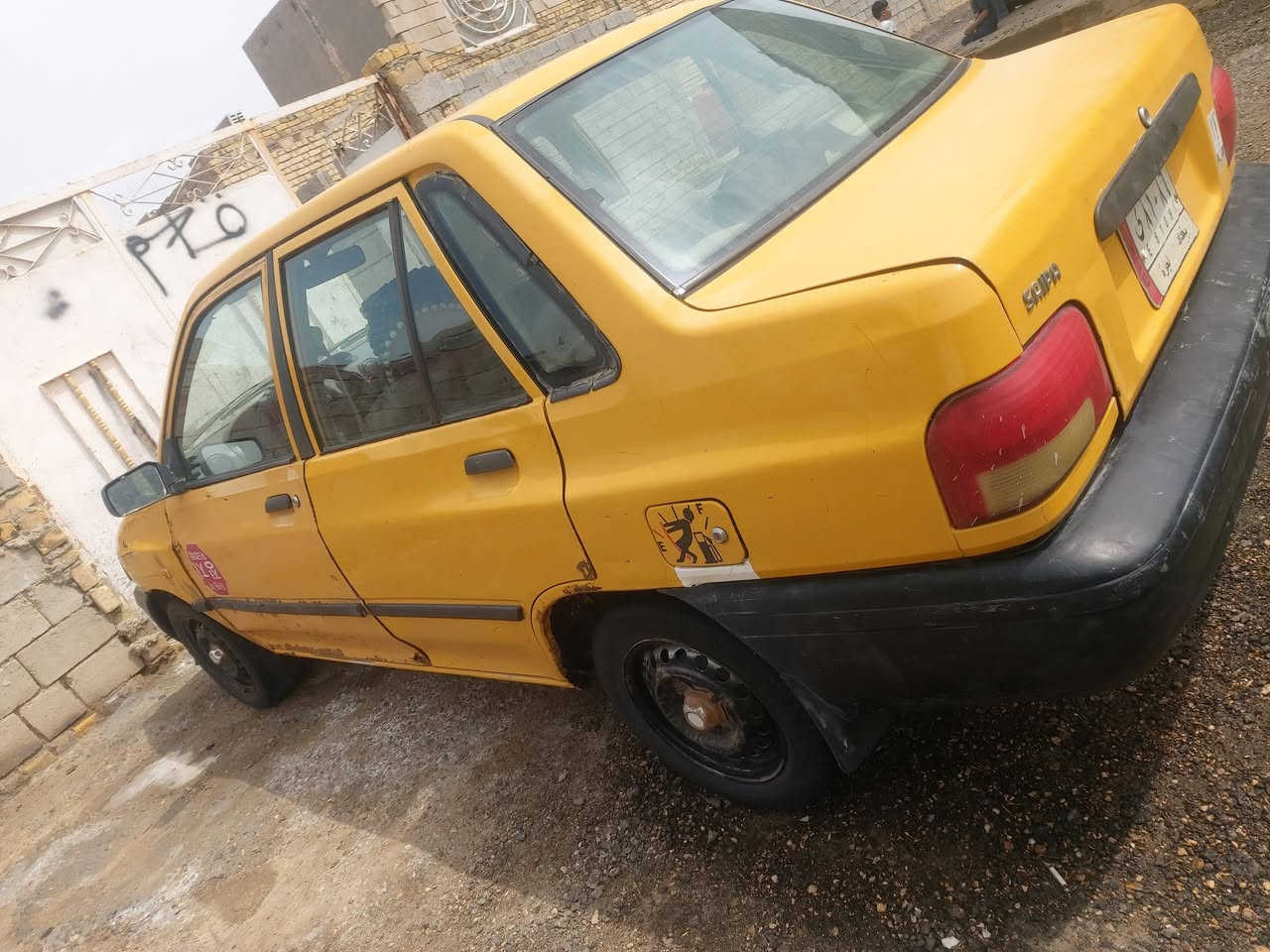 للبيع 2013 رقم بغداد سنويه صار اسبوع من سقطت مداور ثاني يوم
مصفره هيه وغرامات 
مكينه بخار قليل /
تخم تاير حداديه شواصي مكفوله  
#مكان_الديوانيه 
السعر 27 وبيها مجال 
***********
