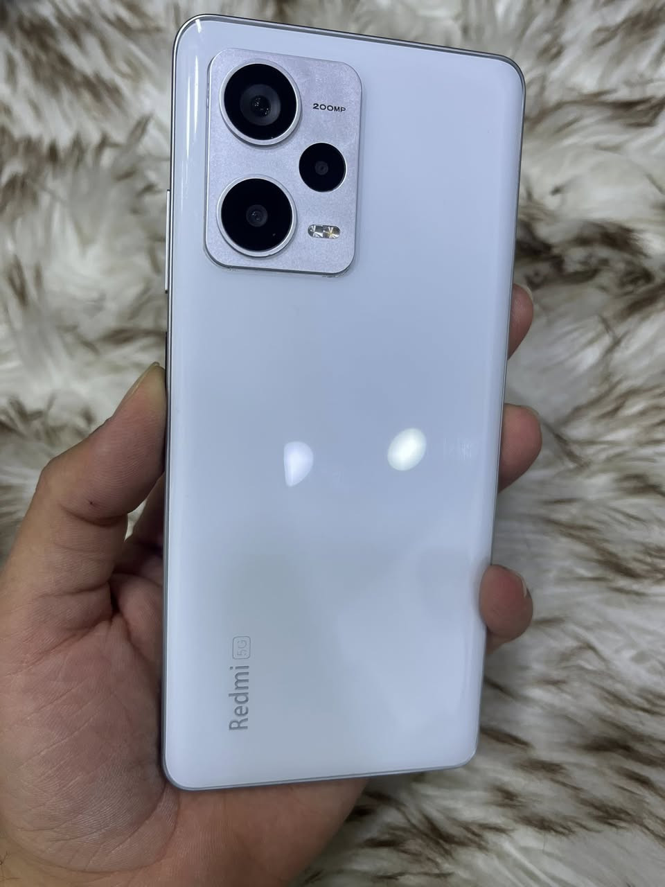 السلام عليكم موبايل redmi 12 pro plous 5G
الجهاز فول نضافه ذاكره 256 رام 8 +8 يعني 16 

بطاريه 5000 ملي امبير شحن 120 واط 

معالج دايمن ستي 1080 

ببجي 60 فريم 

الكامره 200 ميكه بكسل الجهاز فولل سعرو 300 وبيه مجال 

مكاني موصل ملاحظه الجهاز مبدل بصمه ب وكاله شاومي وكفت بسسب تحديث وبدلوها ب الوكاله 

و الجهاز فول وخير من الله ما بيه اي مشاكل


**إذا كنت صاحب هذا الإعلان وتريد حذفه لأي سبب، رجاءا أرسل رسالة إلى الدعم الفني**