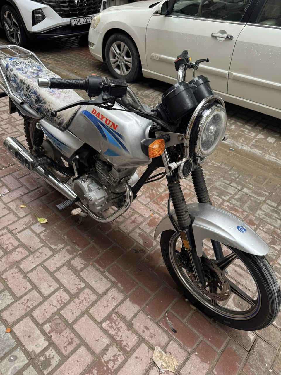 سلام عليكم دايوان عضم للبيع موديل20223 مرقمه كهربائيات كلها شغاله الدراجه تاخذها جاهزه مثل ماموضع كدامك مكاني كربلاء باب طويريج للاستفسار اتصل ***********
