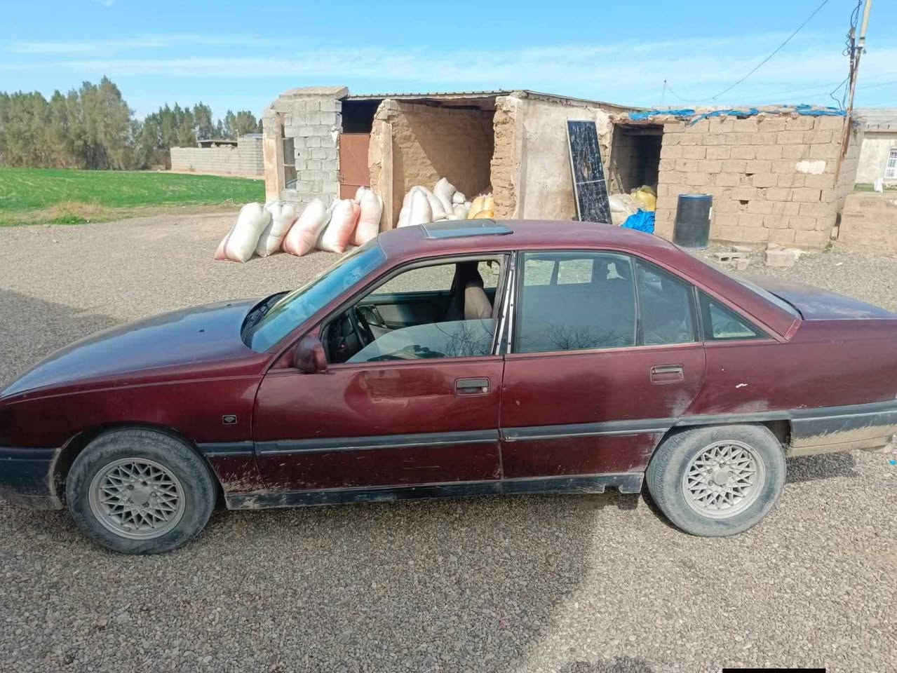 السلام عليكم
اوبل اوميكا 20 للبيع 
كير محرك خير من الله صدر معمر جديد 
رقم كركوك الماني سنوية جديدة بإسم الشايب 
شرط التحويل السعر 30 بي مجال 
العنوان قرية النميصة رقم الهاتف 
*********** ابو ياسر الحويقة, كركوك
