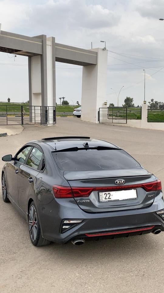 للبيع كيا فورتي gt 2021
سياره وضع شركة ماشية ٦٤الف 
سيارة فول ١/١ بس كير عادي وحادث جداً بسيط ربع جاملو بارد قطره مصرف ما تحتاج محرك كير طخم كله بشرط ما مفتوح 
 بصمتين وحتى كتلوكات الشركة موجودين
للتواصل:*********** 
السعر. 132$وبيها مجال
