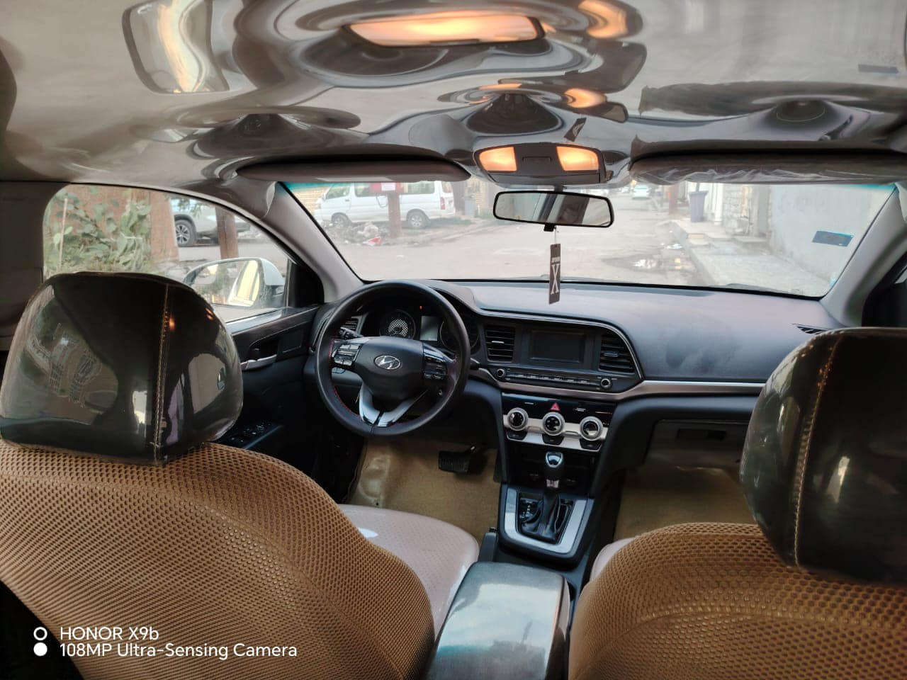 النترا موديل ١٩ وارد أمريكي ماشيه السياره ٩٦الف قطرة صبغ مابيه مواصفات se محرك 2000دوش حادث السياره الجاملغ الخلفي على كد شبر بارد مكينه كير شرط الفحص تبريد ثلج والكير اتي بلاد السعر١٤٨ وبيه مجال قليل العنوان الشعب ***********
