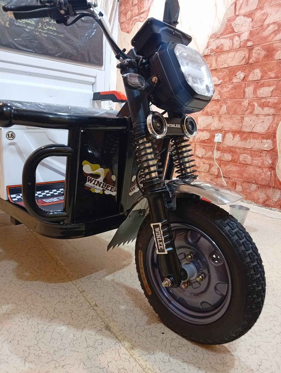 سلام عليكم 

ستوتة جديدة من شركة الوكيل  حسن وحسين زيرو فول مواصفات 
ستة بطاريات 32 اكبر حجم
موديل 26 
سرعة 75
ثلاثة نمر 
اول شحنة لها بعدها ما ماشية زيرو بعد انتة تجي تاخذها من وكيل يشهد الله انا سعري انسب من الوكيل مناسب سعر 
مكان البصرة القبلة 
حي المهندسين قرب مركز المخدرات 
رقم *********** 
راسلوني وتدللون
