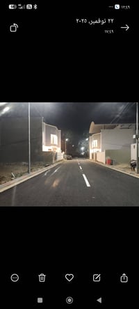 ٣٧٠م • نص للبيع • حي ادم بستان