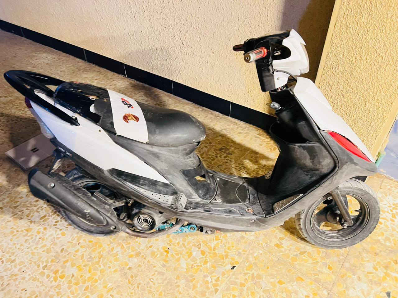 سلام عليكم دراجه ماكس
بوشه 58 شيل رياضي وكور رياضي ودبل رياضي الدراجه شلعه ومعدل بس صلف ماله واكف وهندر واحد بكل وقت السعر 450 متواجد عل خاص


**إذا كنت صاحب هذا الإعلان وتريد حذفه لأي سبب، رجاءا أرسل رسالة إلى الدعم الفني**