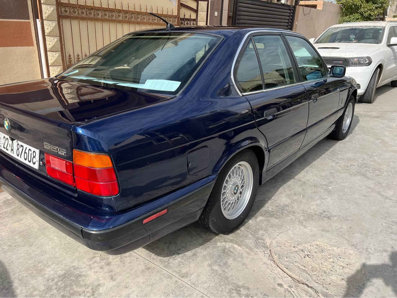 بي ام موديل 94 سياره جديده  *********** بدون ضرر كلها بلادي محرك 25كير اوتماتيك بلادي تبريد دواخل جلد لوك دبل ارباك رقم اربيل دولي  شرط تحويل  بيها دفتر بنزين مكان ساره كركوك بيع فقط اتصل *********** السعر 75 بي مجال قليل بدون مراوس كركوك, العراق
