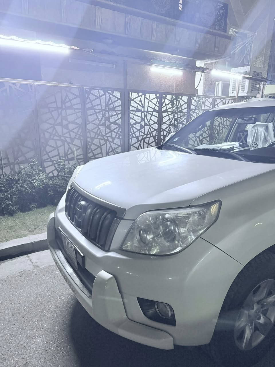 سلام عليكم برادو كويتي موديل ٢٠١٢ للبيع  ٦ سلندر حادثها شخط بالجاملغ الامامي وصبغته وبالباب الامامي والجاملغ الخلفي بي كلير مواصفاتها معروفة سعرها ٢٨٠ ورقة مكاني بغداد الغزاليةرقم الهاتف *********** 
صورة السونار مرفقة بالمنشور
