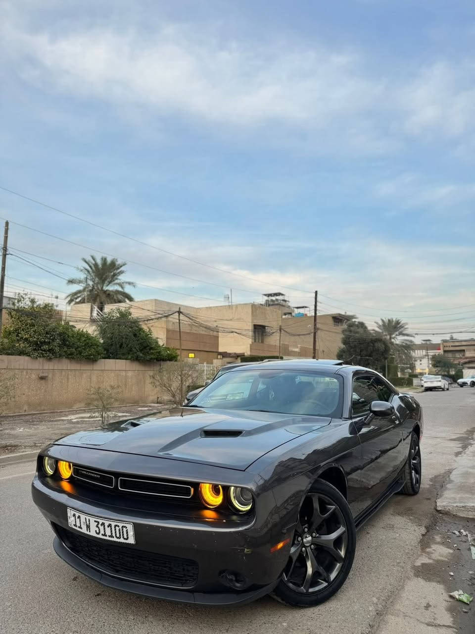 السلام عليكم 
جالنجر ٢٠١٦ بدون ايرباك قطعه وحدة صبغ بجم كبس (فتحة)
ماشية ٧٣ الف ميل
مواصفات فتحة /شاشة / سماعات الابين/ كاميرا / حساس وباقي المواصفات الاعتيداية 
حادثه خلفي وراجع بارد 
صار بيه بعراق جاملخ امامي انصبغ بدون دواخل 
السيارة بالنسبة لموديل ٢٠١٦ جديدة مماشية هوايه
بدون نقص
مكاني زيونة او الشعب 
السعر ١٦٥ وبيه مجال
مراوس فقط على جيب ٢٠١٤ وفوق

***********
