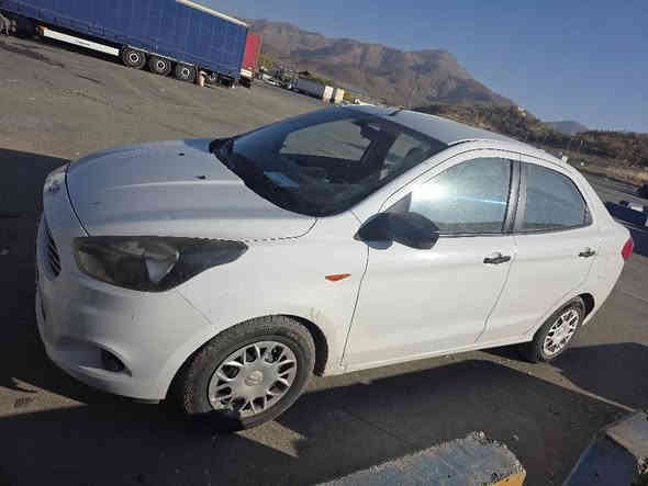 Ford Figo 2018
ماڵی دۆست
مەرغوبی بازاڕ
چوار بستۆن 
سەنەوی تازەیە تا 2027
چوار تایەی تازەی لەسەرە
بەشەرتی گێڕ و مەکینە و تەقە و ڕەقە
تەنها سەر سندوقەکەی بۆیاخە بێ دەعم و لێدراوی
140 هەزار ڕۆیشتووە
نرخ 95 وەرەقە و معامەلە
***********
*********** بنجوين
