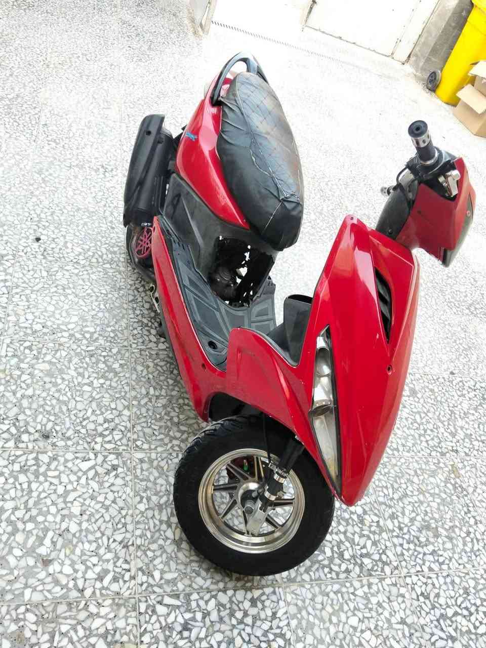 سلام عليكم ماكس عدله مضلع دراجه كامله رياضيه مكينه خير من الله الدراجه نقصها عقل كامله وشغاله
السعر 400 وبيها مجال عنواني العبيدي
***********
