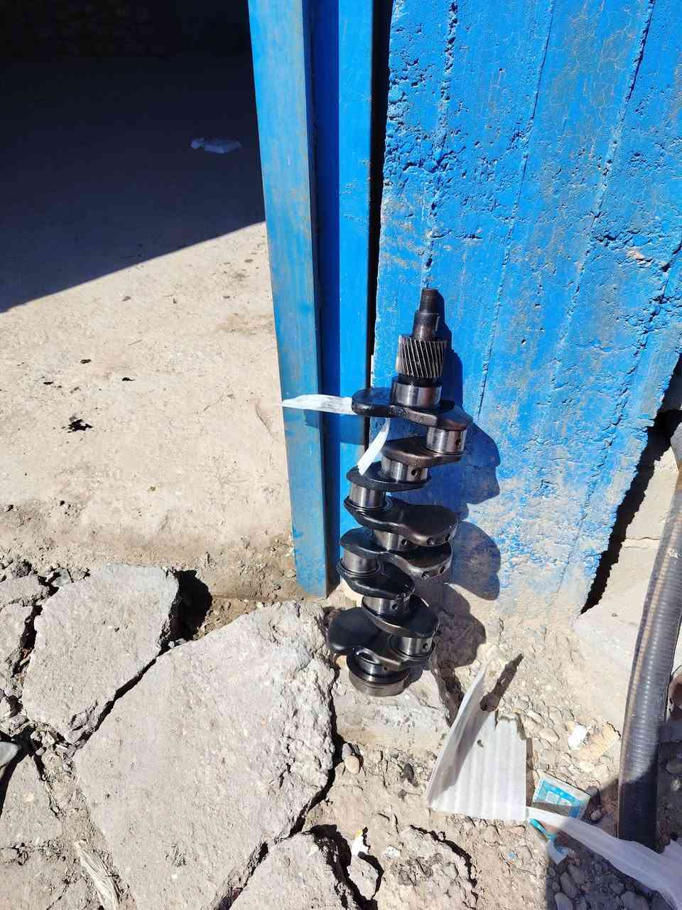 سلام عليكم ورحمة الله وبركاتة عندي كرنك مال سيار كنتر للبيع استفسار خاص مفتوح***********.
