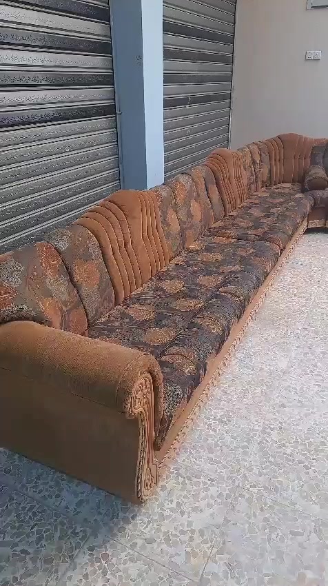 طخم خشب عراقي طول ١١ متر
بسعر ٤٥٠ الف وبيه مجال 
للاستفسار مراسله خاص 
او الاتصال ***********
