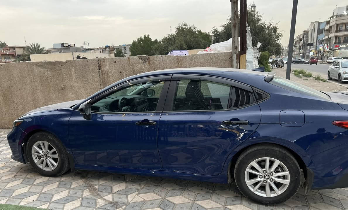 السلام عليكم كامري  موديل 2025 للبيع  ماشيه 9000 بيه بنيد وجاملغ مبدلات ومصبوغات واربع اصابع من باب الصدر وشاصي معدل ومصبوغ على كده فقط السياره باسمي السعر 225 واي تفاصيل الاتصل  ***********
