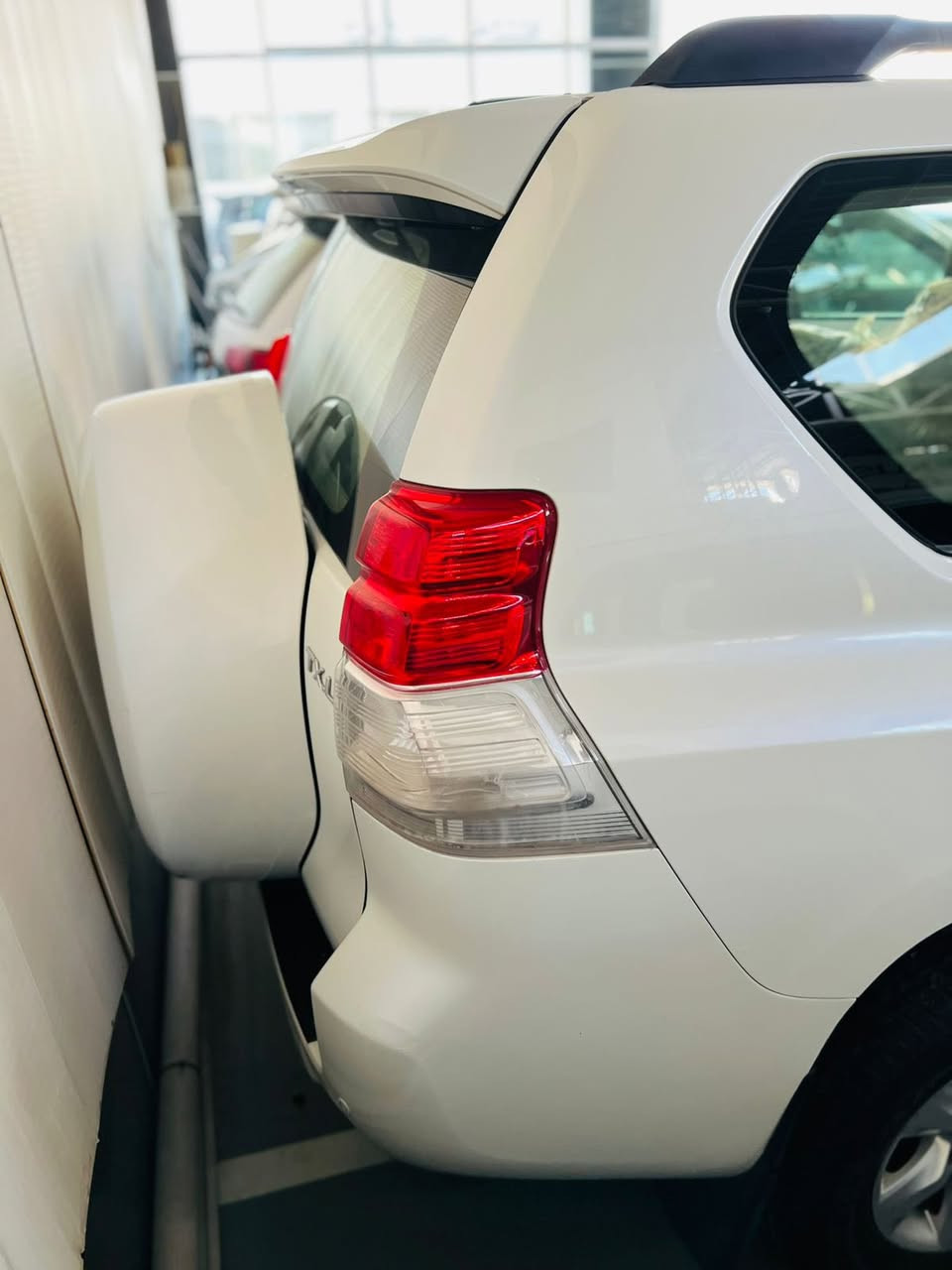 سلام عليكم
‎برادو     ٢٠١٣

‎كويتية فول سبير تعليك

‎دبل تانكي

‎رقم بغداد هزة وفحص جدد

‎جديدة بدون ضربة

بيه بارد شبرين بجاملغ الخلفي

‎سيارة كلش جديدة وناصبة وجاهزة للاخير بدون اي مصرف

‎گير مكينة شرط كفالة

‎ماشية ٢٣٠ 

‎فول فتحة

‎٦  سلندر

السعر   ٢٨٨. وبيه مجال بسيط

***********
