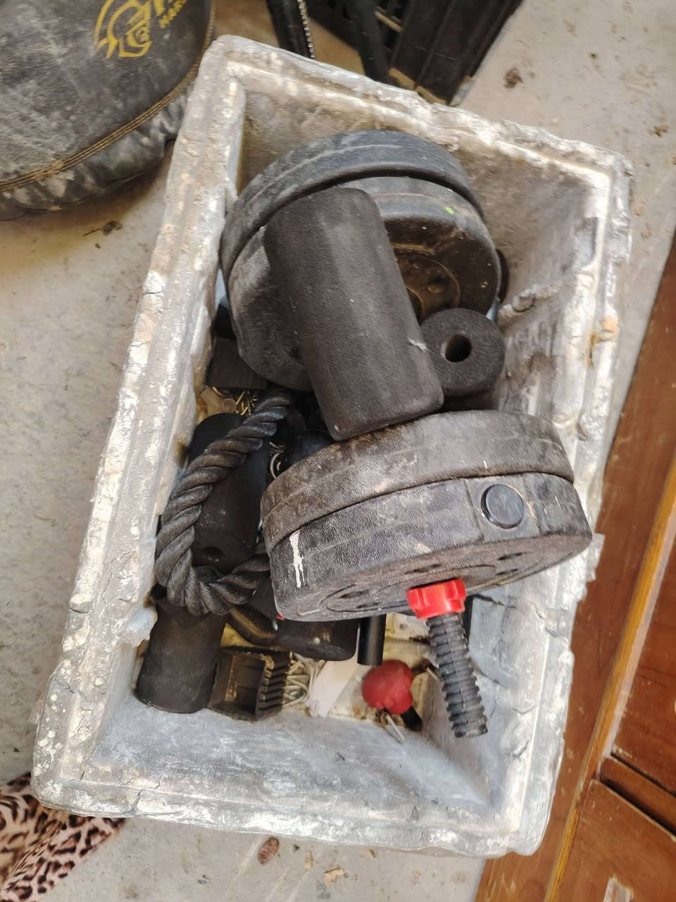 مع معدات كامل سعر ٤٥٠


**إذا كنت صاحب هذا الإعلان وتريد حذفه لأي سبب، رجاءا أرسل رسالة إلى الدعم الفني**