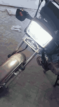 سيفان موديل 23 اوراق
مكينه نظيفه ساعه معدل 
كهربائيات كله شغاله 
بغداد الحسينيه الراشدينه ***********
500 بيه مجال
