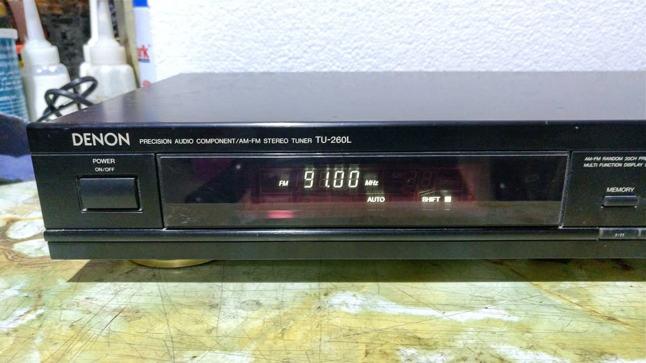 السلام عليكم 
راديو دينون موديلTU -260 L محطات مفتوحة 3 موجات AM-FM-LW باحث مع امكانية حجز 20 محطة...... الكهرباء/220 ڤولت 
السعر// 40 الف دينار والتوصيل 6 آلاف لجميع المحافظات 
للتواصل ///*********** واتساب اعمال...ماسنجر
