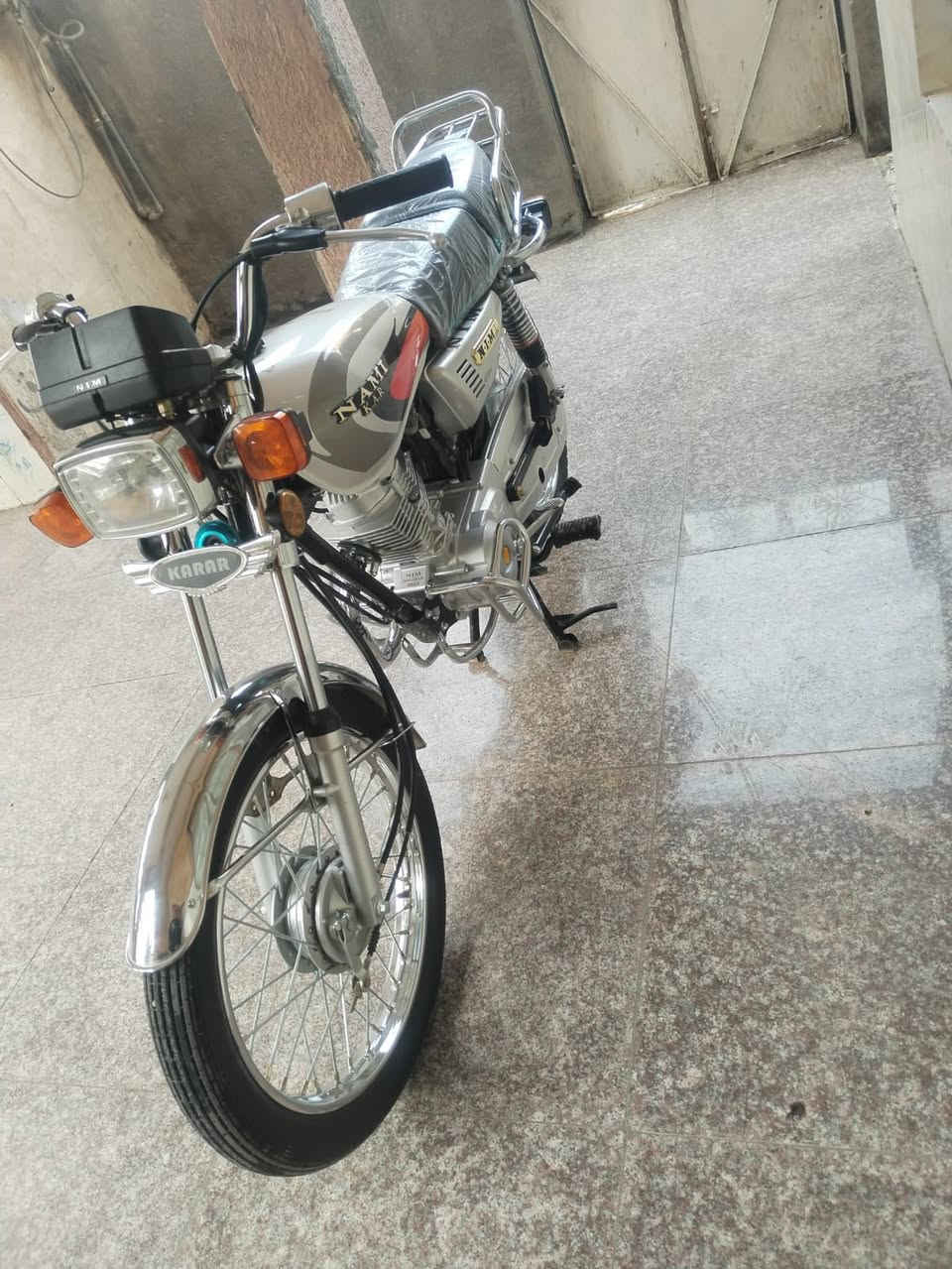 سلام عليكم نامه امتياز بعدها بوضع الوكالة كلك السعر 700 الف مكان ناصريه مركز واتساب ***********
