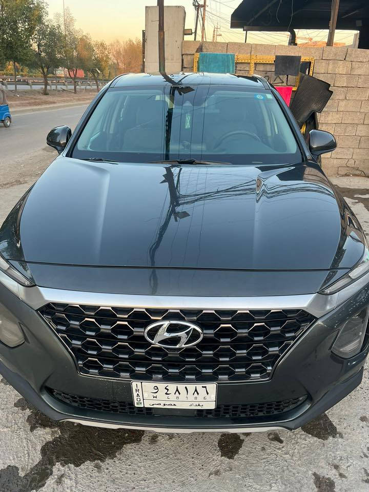 سنتافيا ٢٠٢٠
كلين كلين  بس هاي ضربتها
بصمة
محرك 2400 دوش
ماشيه ١١٠ كيلو
كشنات كهرباء 
كشنات نظام تدفئه 
٤ قطع تبريد
رادارات امامية وخلفية وجانبية
مانع تصادم
السعر 17.500 بيه مجال 
***********
