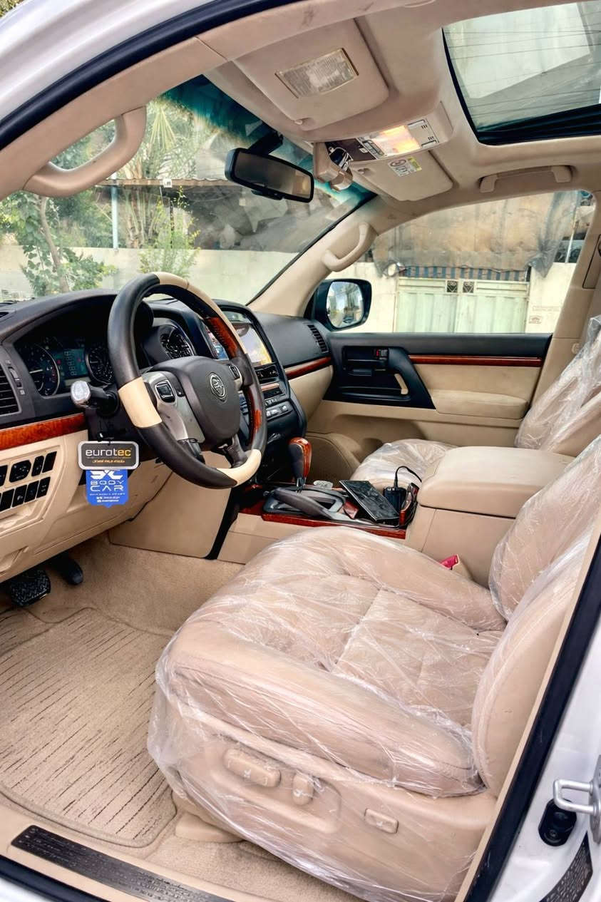 تـيـوتـا لانـدكـروز 2015 لـلـبـيـع 410 وبيها مجال فـول مـوصـفـات SAS ضـمـان شـركـة سـاز  تـشـغـيـل عـن بـعـد مـري شـفـط فـتـحـة هـوك سـحـب مـحـرك 6 سلندر تـبـريـد 3 قـطـع فـور ويـل 4x4 حـساسات مـقـاعـد كـهـربـاء كامرة 
كـيـر مـحـرك صـدر لـغـود شـاصـي كـلـة مـكـفـول فـقـط بارد بسيط في اجزاء السيارة  مـاشـيـة 170 الف كيلو رقم بغداد 
تـرهـم مـراوس *********** . *********** الـعـنـوان بـغـداد الـدورة الاثورين .ابـو فـهـد الـجـمـيـلـي .
