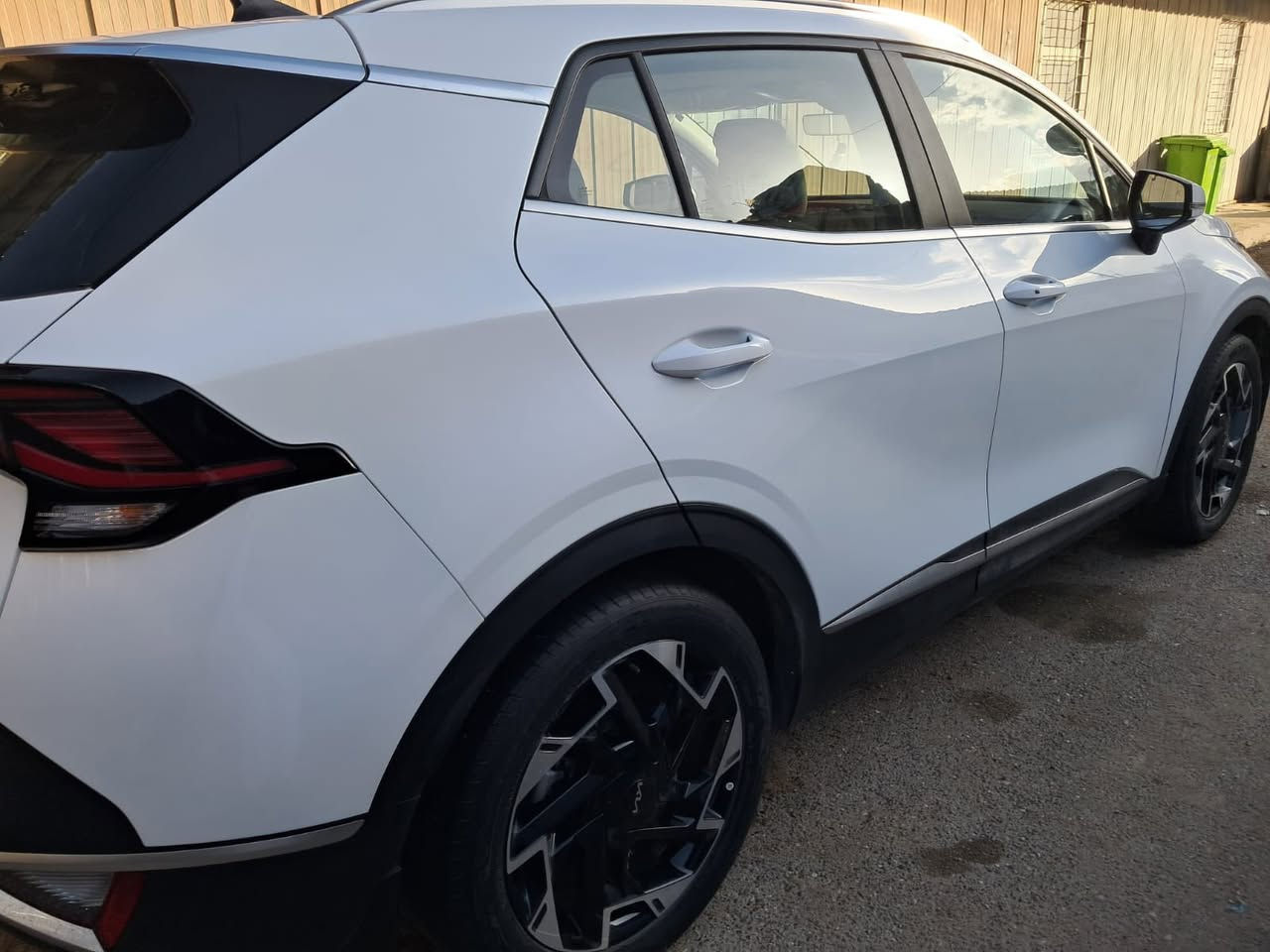 سلام عليكم سبورتج خليجي شركه دوليه موديل ٢٠٢٤ ماشيه ١٣ الف كيلو  كفاله عامه فول عدى البانوراما 
بصمه كشنات تدفئه كهرباء حساسات جنطه كهرباء كامره دواره مري كهرباء شاحن واير ليس رقم بغداد مكان السياره بغداد شارع فلسطين السعر ٢٢٣ هاتف ***********
