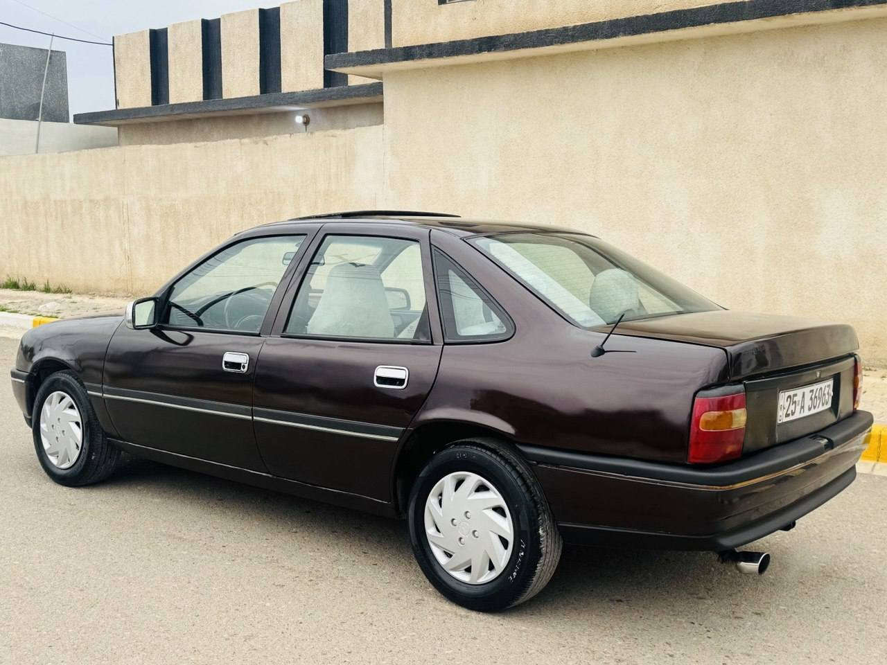 اوبل فكترا للبيع
موديل 1992
رقم كركوك مشروع وطني سنويه جديد لحد 30 شرط التحويل 
كير ومحرك شرط لاصرف ولا بخار
كهربائيات وتخم تاير وصدر امامي وخلفي كلها جديد
سقف سلايت واربع جام كهربائي
سياره صبغ عام للجماليه فقط بدون ضربه وبدون خياس
السعر 35
***********
