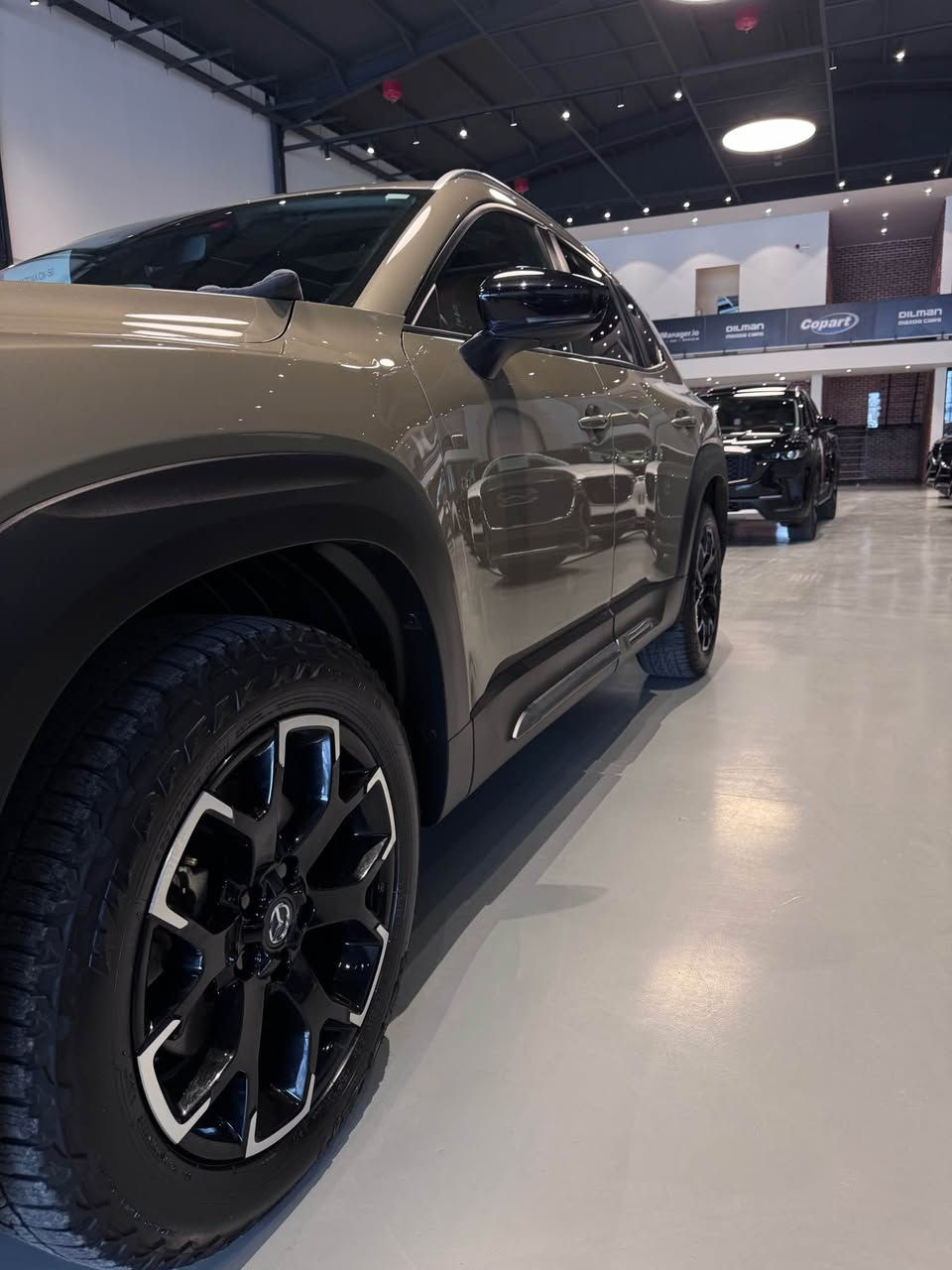 مازدای CX-50 preffered edition2024
سەیارەکە زۆر پاک ماوەتەوە ۱۸٠٠٠ ڕۆشتووە
فول مواصەفات
مەکینە ۲.٥ ی دەبڵ ئەکسلی تۆربۆ (مرغوب)
چەمەلەغی سەکن و دەرگای دوای سەکن بۆیاخە بێ ناو گرتن
7MMVABXYORN231846
نرخی ۲٤٠ گەڵاو مامەڵە
٠۷۷٠۱٥٥۸۸٤٥ السليمانية, العراق


**إذا كنت صاحب هذا الإعلان وتريد حذفه لأي سبب، رجاءا أرسل رسالة إلى الدعم الفني**