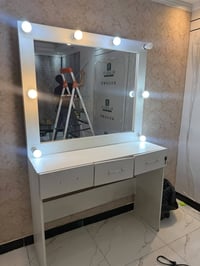 للبيع السعر 100 الف العنوان بغداد المنصور   واتساب 07713506285