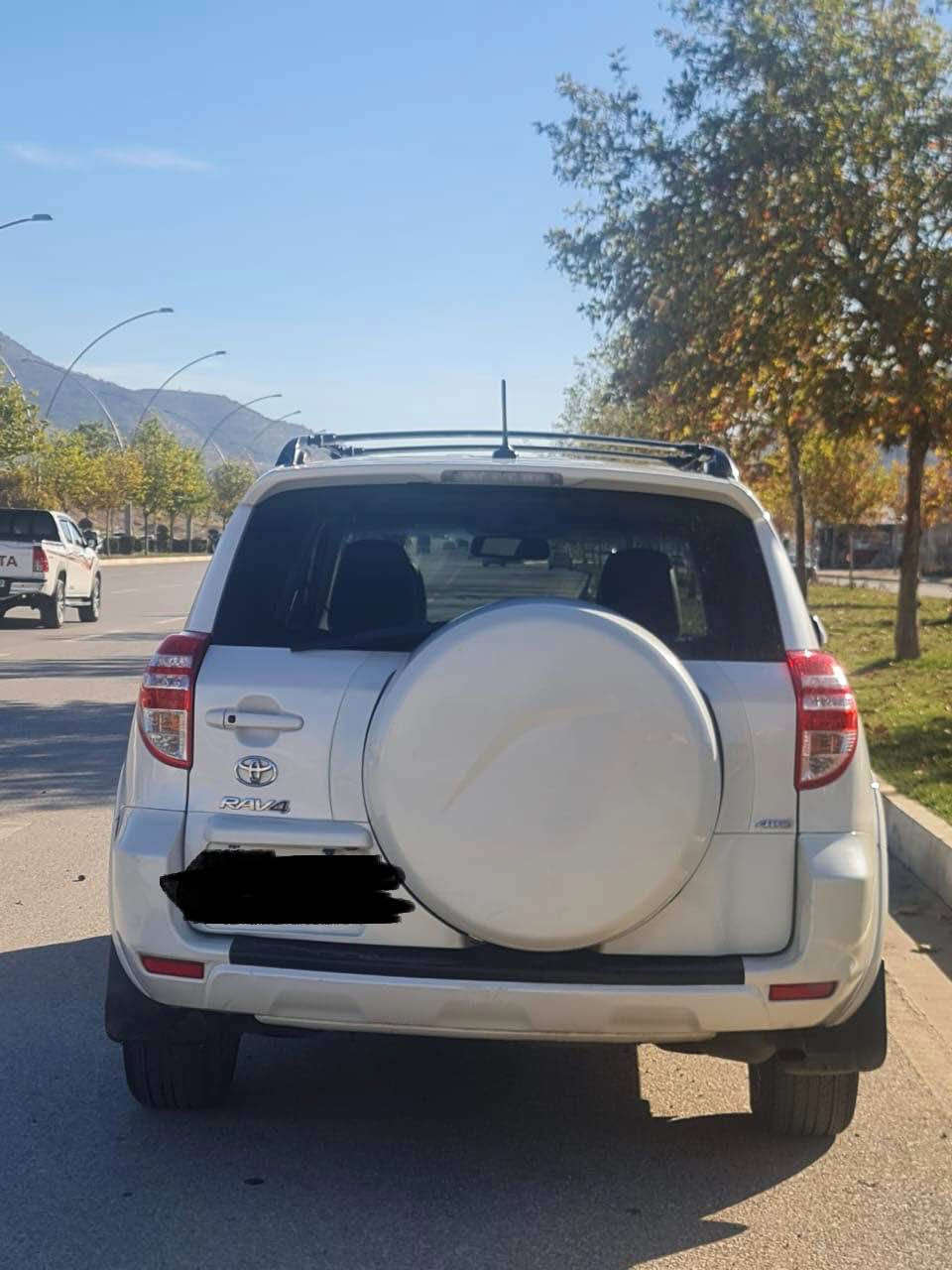 رافور موديل ٢٠١٢ ماكينة ٦ بستن دبل اكسن فول فول سويج بصمة ٢ دةركةهي بصمة امريكي كير و ماكينة شرط  ٤ قطعة صبخ بةخ بي ضربة سلايت *********** دهوك, العراق
