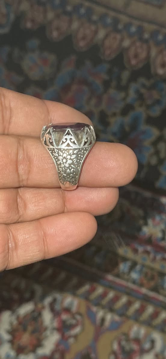 ياقوته افريقيه للبيع صياغه حلوه
للبيع ***********
