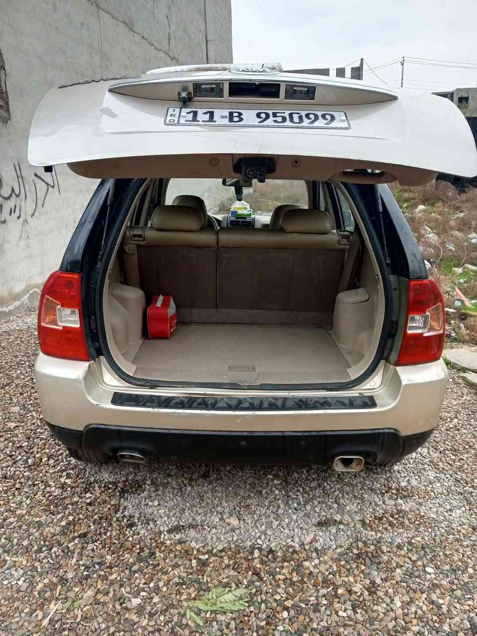 سبورتج 2009
محرك 2000 

بلاديه السياره من محرك وكير 

بيها فقط نص بنيد صبغ بسبب الجراد 

مكفوله من اي ضربه أو حادث أو حار 
مكاني ديالى بعقوبة تقاطع القدس 
***********

السعر / 115
