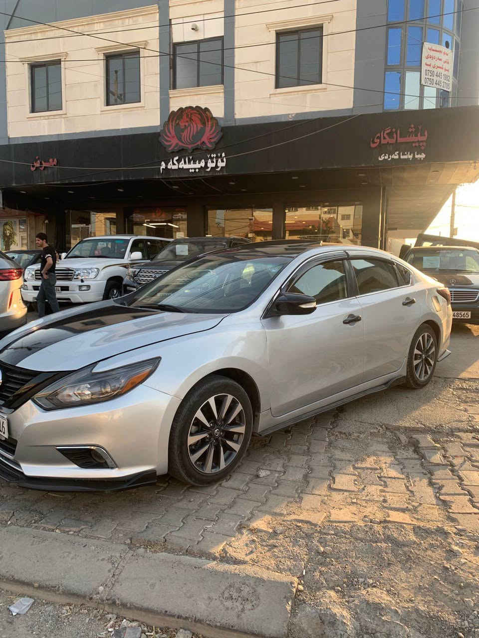 Nissan Altima. 
Sv plus 2016 
3 پارچەی پێش و دوو بست بۆیاخە 

بێ ناو گرتن 
، ئێڕباگ سوکان و شان 
م(,2,5 ) گێڕ و مەکینەی کەپسە 
ڕۆیشتن 132 هەزار میل 

ڕەقەم و سنوی نوێ 

نرخ / 105$
*********** أربيل, العراق
