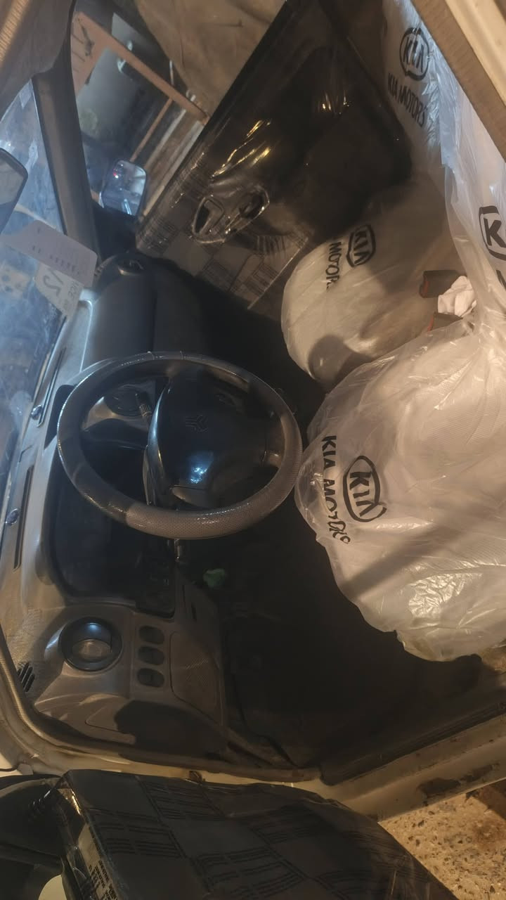 سلام عليكم سايبا 2012 مكينه وكير خير من الله سنويه لل٢٧ جاهزه رقم بابل حداديه جديده تخم تاير جدد دواخل جدد سعر ٢٧ و بيه مجال بسيط مكاني نجف كوفه ***********
