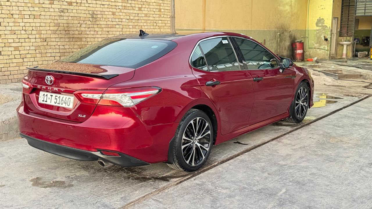 سلام عليكم
لبيع  XLE كامري 2018

رقم بغداد بسمي 

فول موصفات 

*فتحه بانوراما

*سايد بريك دكمه 

*بصمه اشاير ترحيب

*تحديد مسار +سياقه ذاتيه + رادار امامي و جانبي

*كشتات كهرباء جلد + تدفئه و تبريد 

*حساس امامي و خلفي 

*نظام اسبورت + نظام ايكو

*ضرر بس بالصوره 

*جام اربع اوتو 

و بعد هواي موصفات ماذاكرهن 

عنوان كربلاء السعر ١٨٥ وبيها مجال بسيط 

للاستفسار ***********
