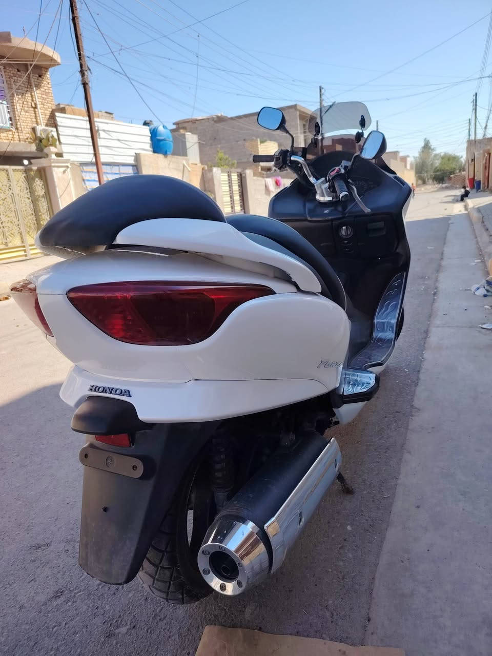 سلام عليكم فورزه 8/0 /6كير /4تحؤيلات   استاند حساس اكلؤب جنطهه
كهربايات كيجات كلهه شغاله 
لون مميز بلاد دراجه نضافه فؤل 
اؤراق كامله  تخم تاير جديد طستهه ناعمه 
 دراجه مكفؤله  كلهه  شلعه ؤمعدل فؤل مكانهه بغداد شراي اتصل عرقم ؤتدلل رقمي***********
