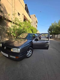 فولكس فاجن • غولف
