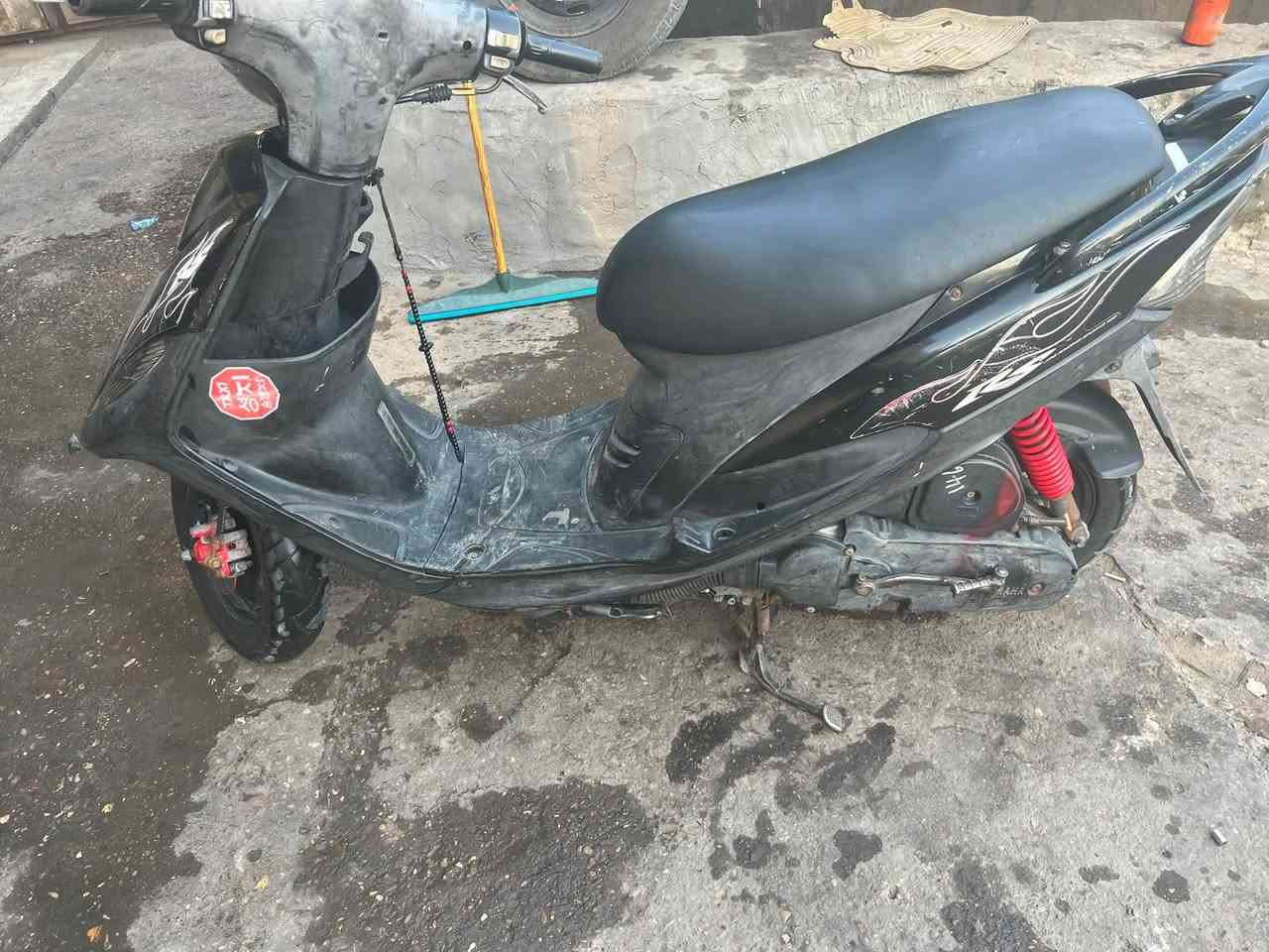سلام عليكم دراجه ماكس عدله للبيع. فقط  لو باتري ميشتغل لو سلف  سعر 650 مكاني بغداد شعب ***********
