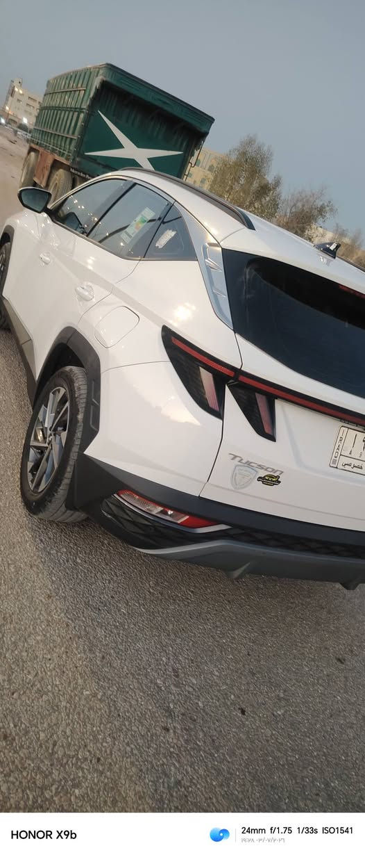 بيع فقط
هونداي توكسان 2024 رقم نحف مدور ثاني يوم  جديده مكفوله كفاله عامه ماعد هذا طخه

كلشي بيها شركه و جديده كلش استخدام شخصي

ماشيه ٢٤  الف كلشي بيها شركه حتى الحداديه بعدها بالخط الازرك و ماي الشركه الوردي براديتر

المواصفات؛

كيجات ليزري ديجيتال بصمه

ترحيب ابواب و مرايات عن الاقتراب

غرفه مدوشمه وكاعيات

شاشه  كامره دواره

هاندبريك بصمه

حساس امامي خلفي مري شفط

مرايات عاكسه للضوء اوتو

تبريد امامي خلفي ثلج ❄️

كشنات كهرباء ستيرن D

لدات امامي خلفي

منضومه زينون بلاد عالي ناصي

مكينه 2000 دوش ثلاث وضعيات قياده

فول تحكم ستيرن و الخ من المواصفات المعروفه …

علما السياره بحاله الوكاله من باتري و حداديه و حتى سبيره و عدتها ما نازله و كلشي بيها جديد

السعر (205) و بي مجال بسيط للشراي

الاتصال على ***********
