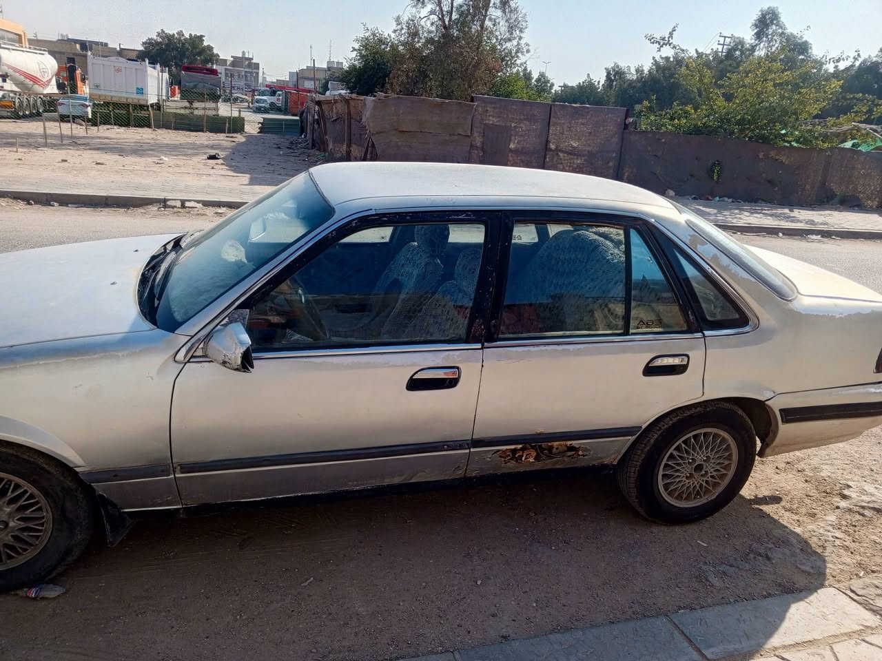 دايو برنس ٩٣ رقم قادسية سنوية بعدها ماساقطة وياها ابواب خلفي ٢كير مكينه كهربائيات شغالة عنوان نجف واتساب *********** سعر٢٢ مجال بسيط
