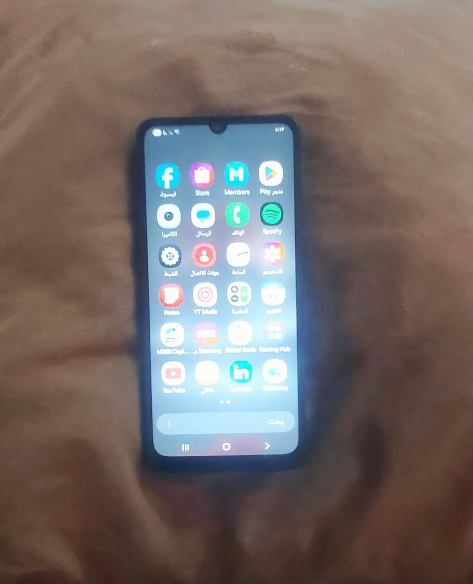 للبيع سامسونك A05 ذاكرة ٦٤ج مكفول من التصليح والعطل والخلل والتبديل..السعر ٨٥ هاتف *********** الحسينية الجريخي
