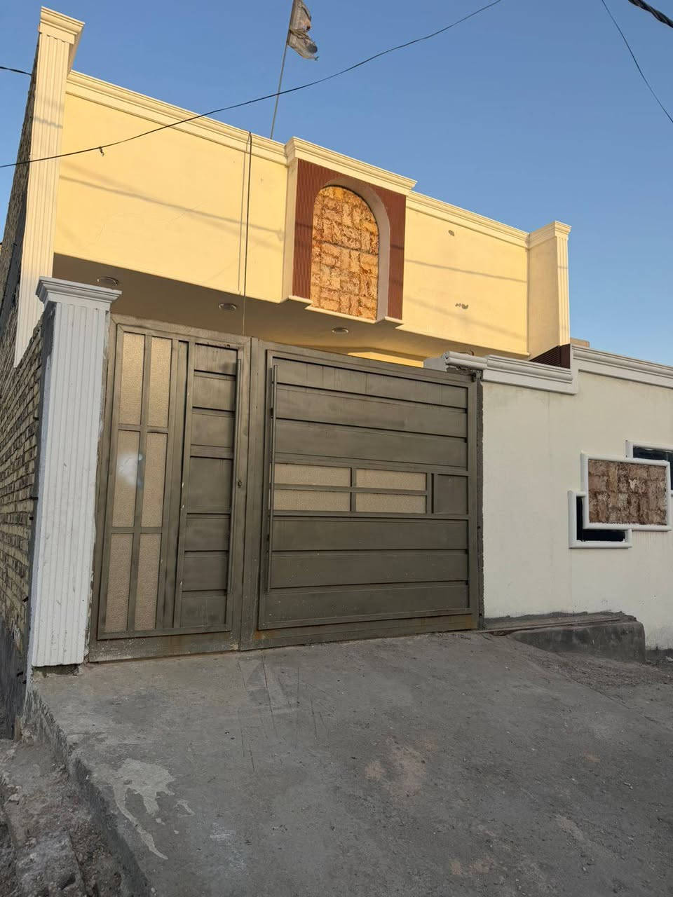 بيت طابو صرف للبيع في حي المرتضى المساحه 150 بناء حديث الاستفسار أكثر الاتصال على الرقم ***********
