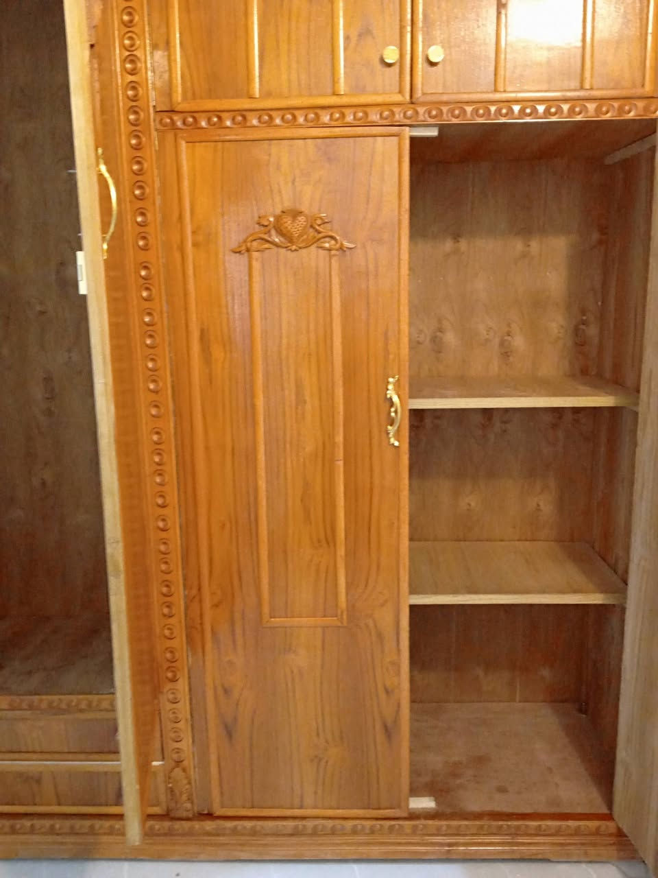 كنتور ابو 6طابقين. تسكام اخو جديد استعمال اقل  اشهر.   مكان كوفه.
الشراي يراسلني خاص.


**إذا كنت صاحب هذا الإعلان وتريد حذفه لأي سبب، رجاءا أرسل رسالة إلى الدعم الفني**