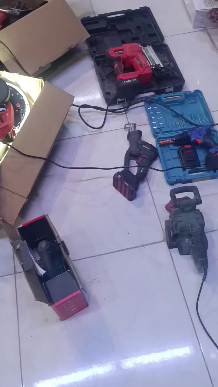 شبابنا الطيبين مجموعه غراض اوروبيه اللي يفيدنا يتواصل وياي


**إذا كنت صاحب هذا الإعلان وتريد حذفه لأي سبب، رجاءا أرسل رسالة إلى الدعم الفني**