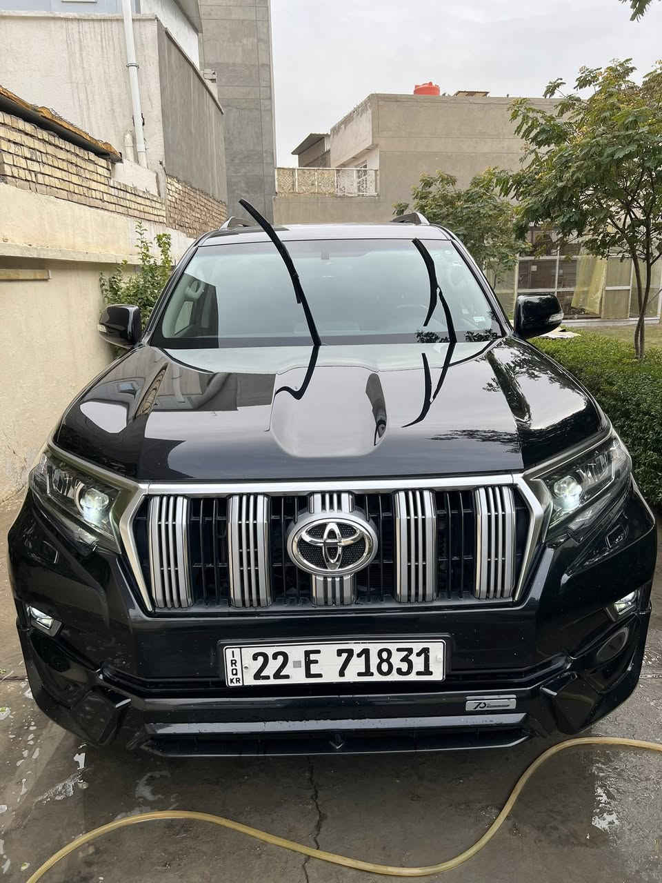 برادو 2022 للون اسود مواصفات TX-S ماشيه 52 الف فور ويل سبير تعليك باب خلفي رقم شمالي انكليزي السعر 5 شدادت وبيها مجال *********** @إشارة
