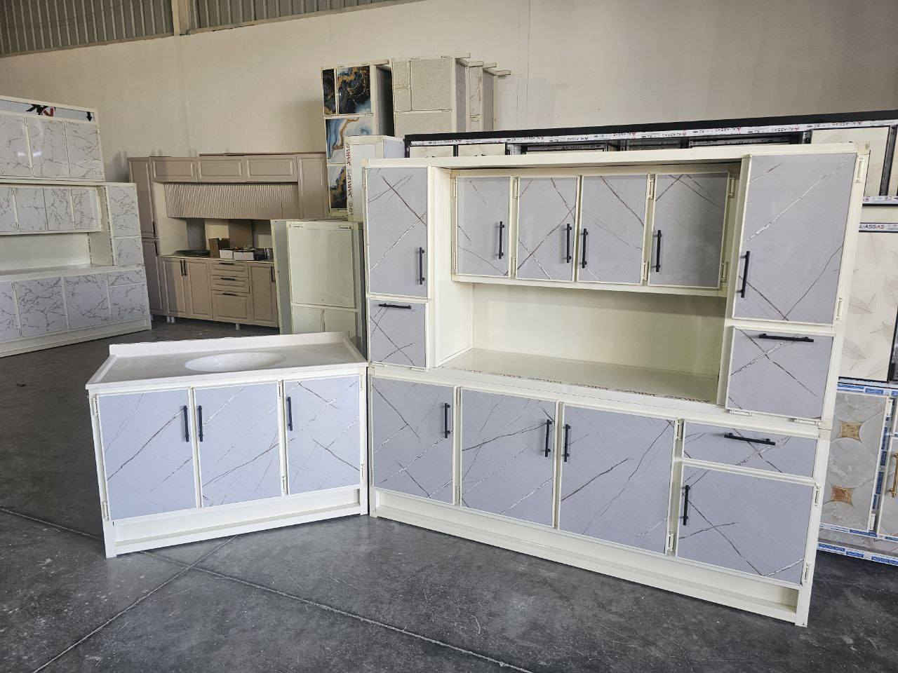 ما عليك بس  احجز والطلب يوصل لباب بيتك 🤗🌹🤗..
كاونتر #دبدوب ارضي وملحق مترين  مع  سنك متر و20 مرمر
💥 (المنيوم) 💥
كاونتر مترين ارضي وملحق مع سنك متر و٢٠ مرمر . 

♥️♥️السعر 340 وي توصيل


**إذا كنت صاحب هذا الإعلان وتريد حذفه لأي سبب، رجاءا أرسل رسالة إلى الدعم الفني**