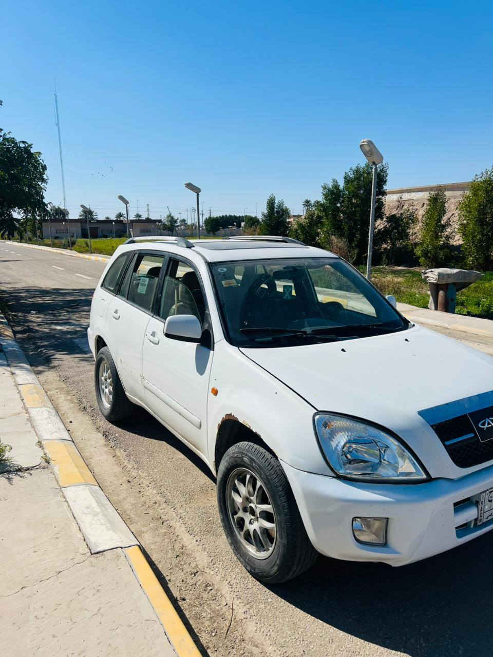 السلام عليكم تيكو موديل 2011 نظيف السياره حلوه جاهزه مال بيت ما ناقصها اي شيء سياره ترايك للبصره.
سعر 50 ورقة  ***********.  38344185 078
