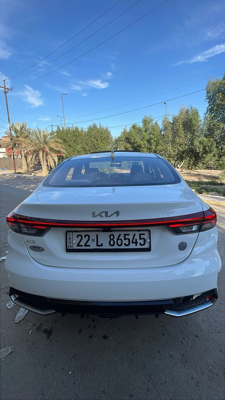 السلام عليكم 
بيع او مراوس 
K3 موديل 2022 مكفوله كفاله حته الدعاميات
فقط شكم رصعه بسيطه مال حصو مال شارع سونار السياره بلمنشور
فتحه
شحن واير لايس
بصمه 
كشنات جلد 
لد امامي خلفي 
لايت زنون
مانع انزلاق
تبريد قطعتين
شاشه جبيره 
لايت ماطور 
اشاير بلمري
السياره رقم اربيل الجديد بسمنه تحويل او وكاله 
السعر 135 وبيها مجال بسيط جدآ
العنوان بغداد البياع
***********
