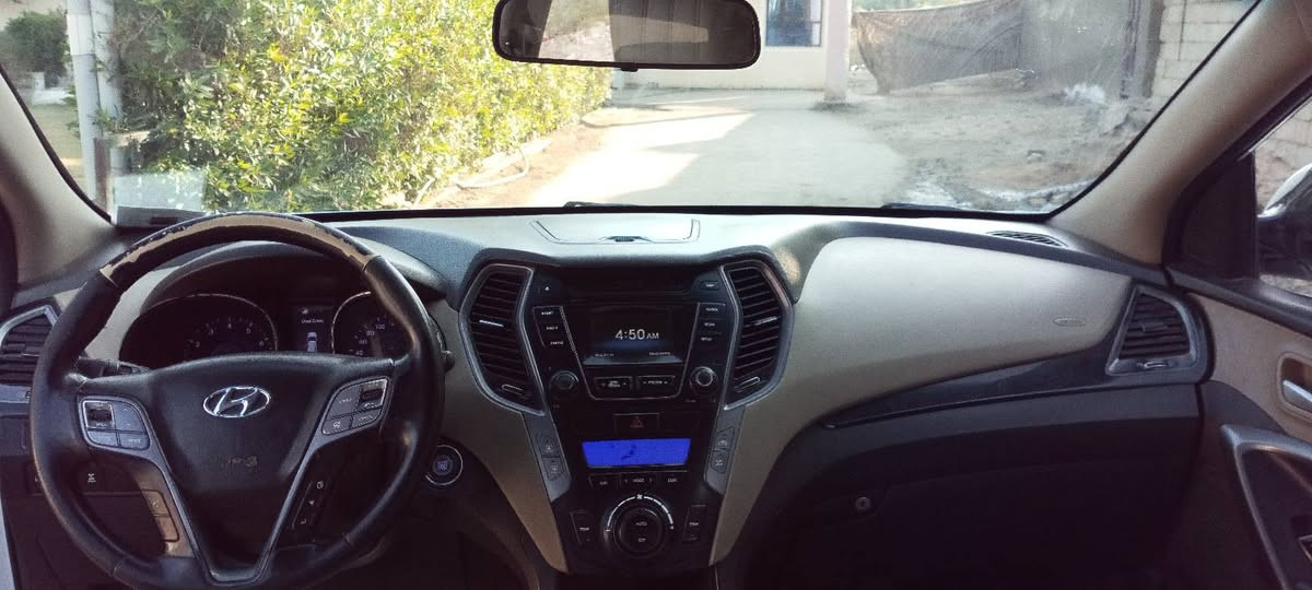 السلام عليكم
سيارة سنتافي موديل 2013 لون ابيض خليجي 6سلندر مكينه 3300  7 راكب رقم اربيل  وضعه السيارة جديده ماشيه 205الف
فول مواصفات 1/1
سقف بنوراما فتحه سقف
تشغيل بصمة
كشن كهرباء
3 وضعيات قيادة
لايت زنون ولد لايت وكشاف لايت
مري شفط واشاره بالمري
يدة نيكل
كشن جلد بيجي
تبريد 3 قطع
ويل كروم فراشه 19
تحكم 4 جهات
نظام ايكو
كامرة وحساس خلفي
مانع انزلاق
نزول منحدرات
فور ويل
تخم تاير
منضومه بانزين جديده
وبيه سونار سياره
دخل المنشور
ومستعجل على بيعته
السعره 145بيه مجال قليل
مكان حله ابي غرق
رقم ***********
