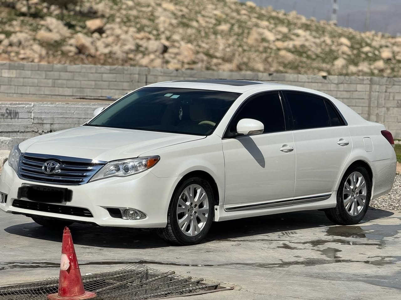 تویتا اڤەلۆن.    2011 مانگی ١٢. 
(ساخ ساخ). سپی فول لیمنتد. مواسەفات خلیجی 
گیر و مەکینە ی نەکراوەتۆ بەشەرتی  سەد فیتەر 
‏١٤٥ km رۆشتووە هەقیقی بەشرت  
بێ دەعم ساردو شوختی نییە بەشەرتی فەحس 
بەس بۆنید گۆراوە بە بیلاد 
جرکەی تیانییەلادەعامی پیشۆ تا دواوە بەشەرت
تایەی تازە گۆراوە.  شاشەو کامیرا.  
کامل سیرڤز کراوە. چرکەی تیانییە
.      سعر .135 معامەلە. 
0771 214 0808
