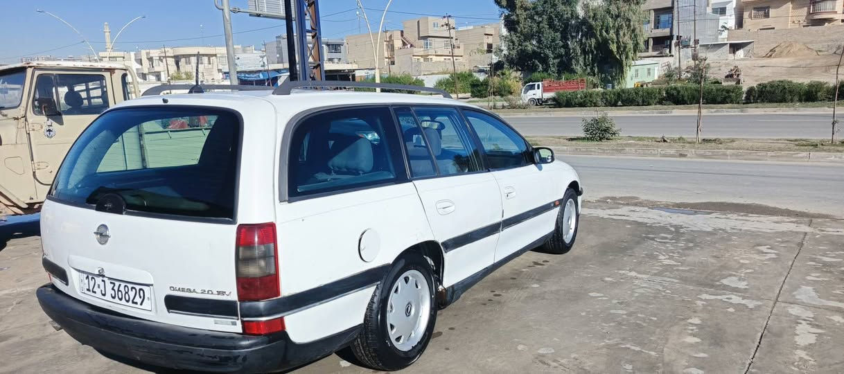 موديل ٩٥
محرك ٢٠ كير عادي واثنينهم شرط
سنوية ورقم جديد 
باسمي 
سنوية ٢٠٣٠ تنتهي 
السياره مجهزها ع ايدي ترايك وين مايعجبك
تفاصيل اتصل ع رقم *********** 
غير متواجد ع فيس بوك
شراي تعال قلبها واطلع تراي لاتدفع سعر بالموبايل
السياره باسمي سنوية
